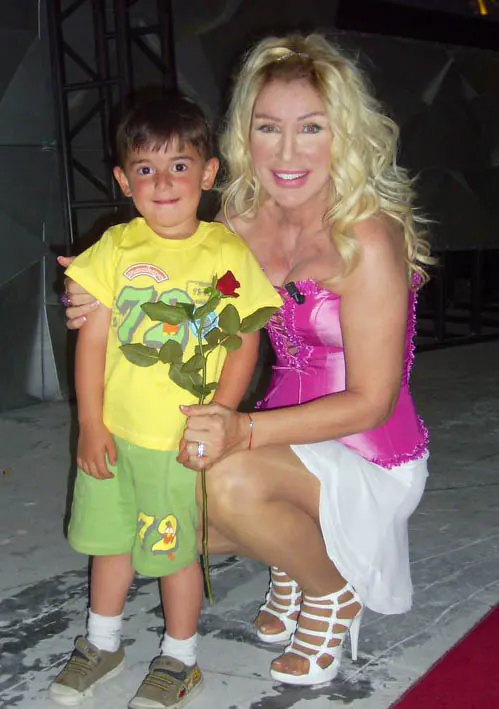 Muhammet Efe ve Seda Sayan